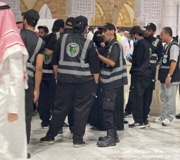 توثيق جهود البحث والإنقاذ في مكة