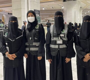 photo_5998814396538800107_y